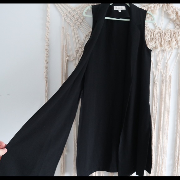 LAST CALL GETTING DONATED Collared duster - Picture 2 of 2